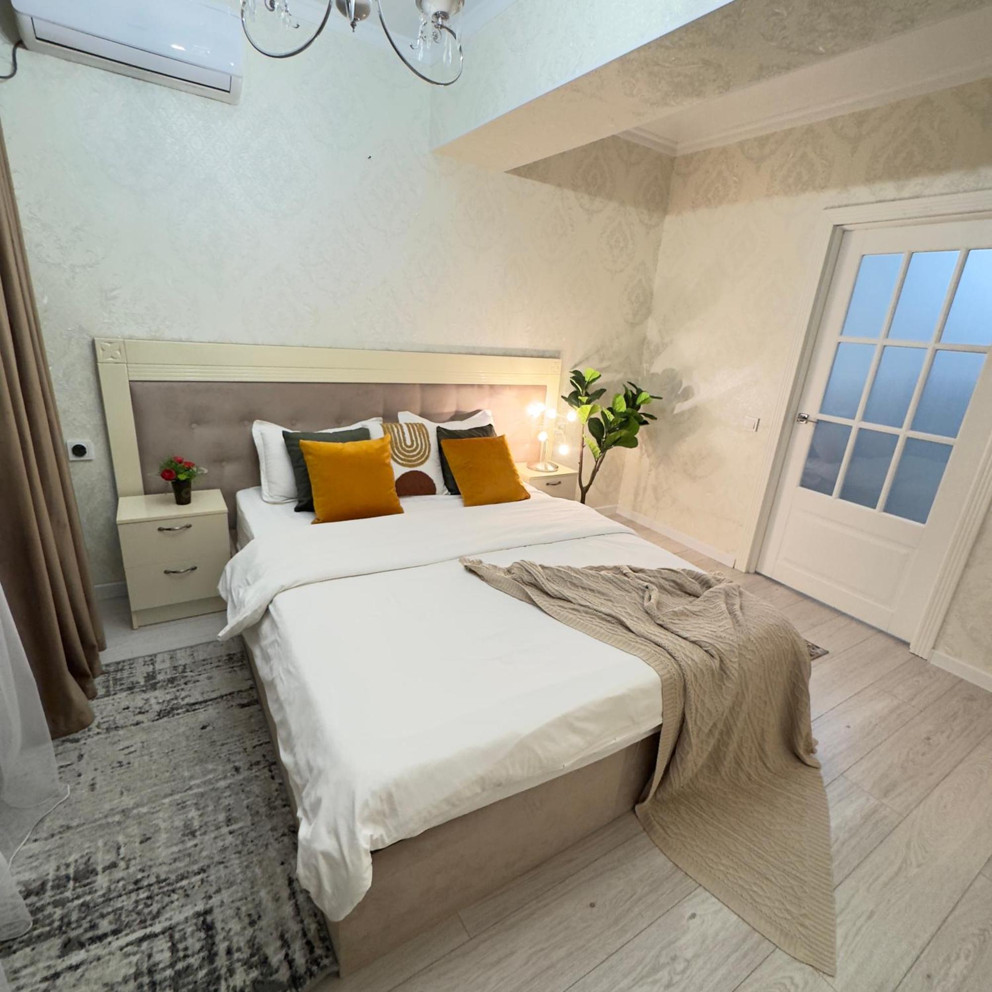 Your Home Away From Home 213 阿拉木图 外观 照片